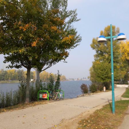 Bungalow at Lake Alte Donau Wien Exterior foto