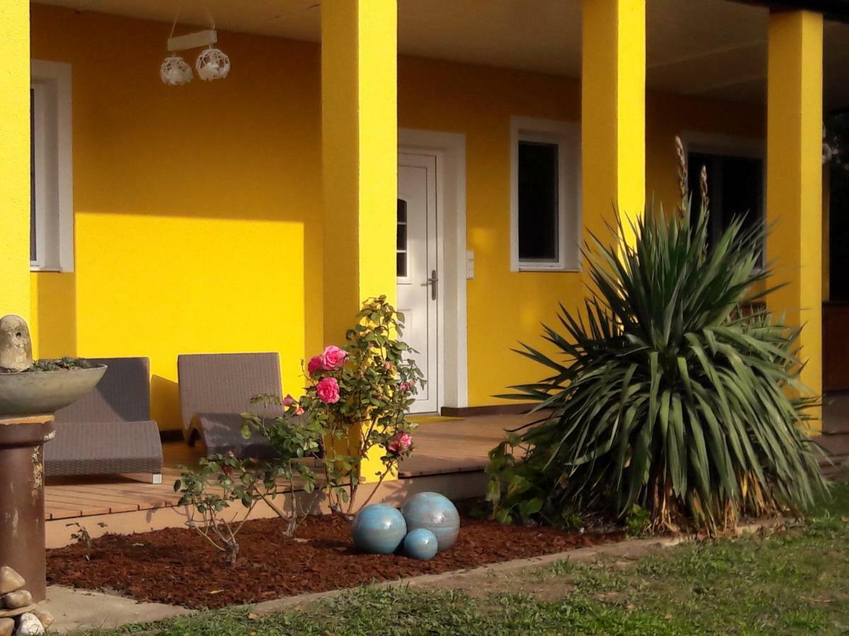 Bungalow at Lake Alte Donau Wien Exterior foto